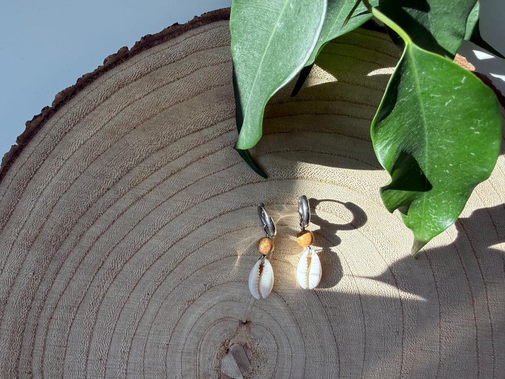 Ohrringe Creolen mit Muschel und Jaspis