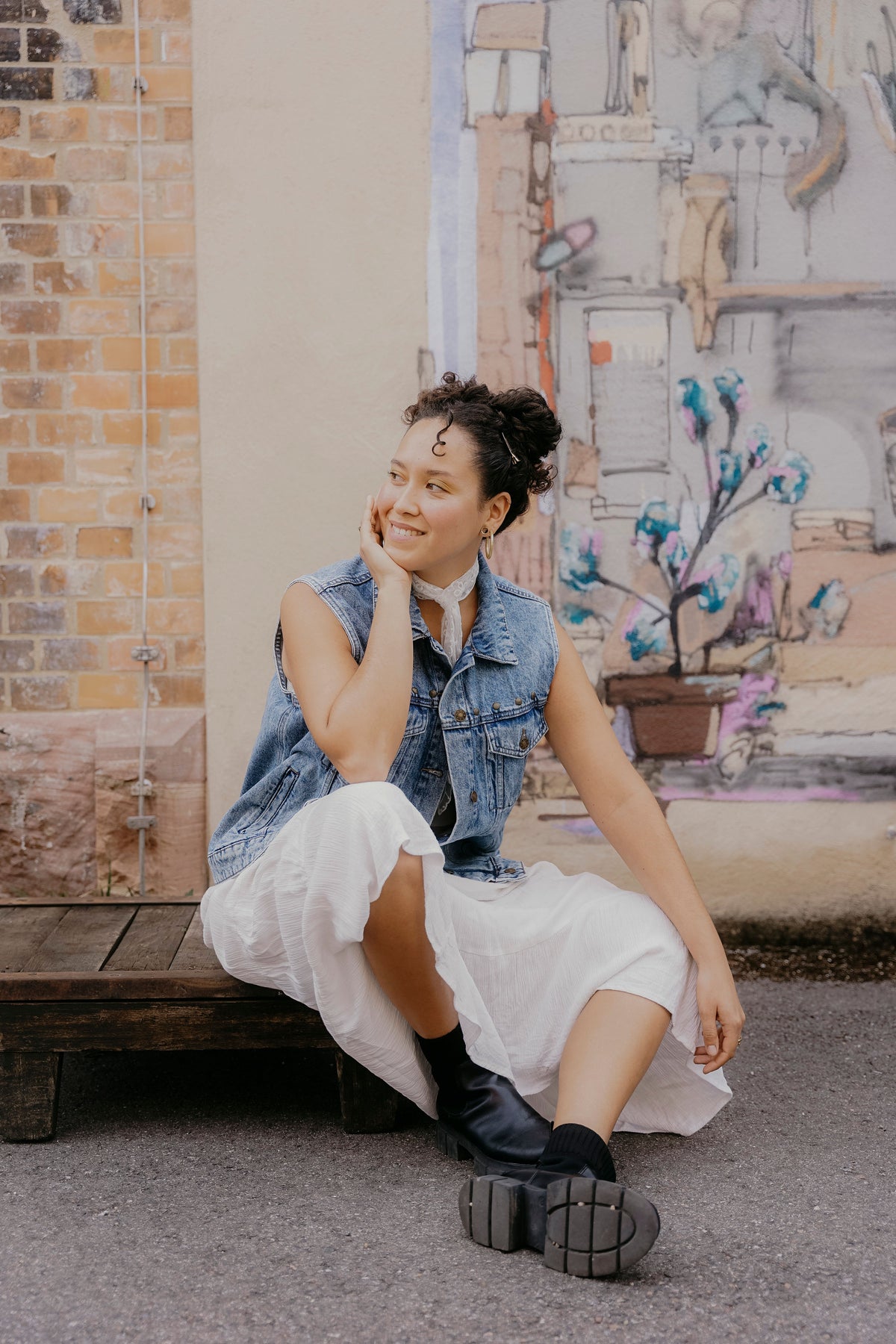 Bohooutfit mit vintage Jeansweste
